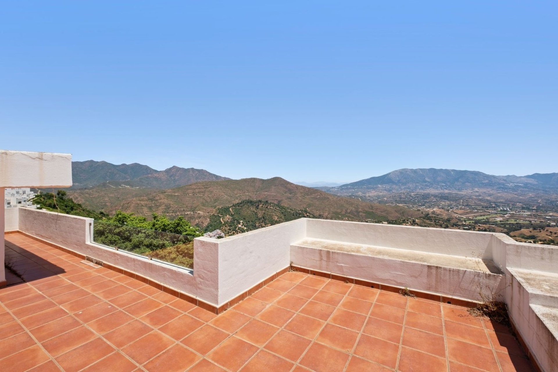 Resale - apartment - Marbella - La Mairena