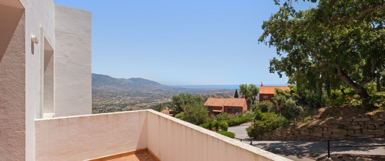 Resale - apartment - Marbella - La Mairena