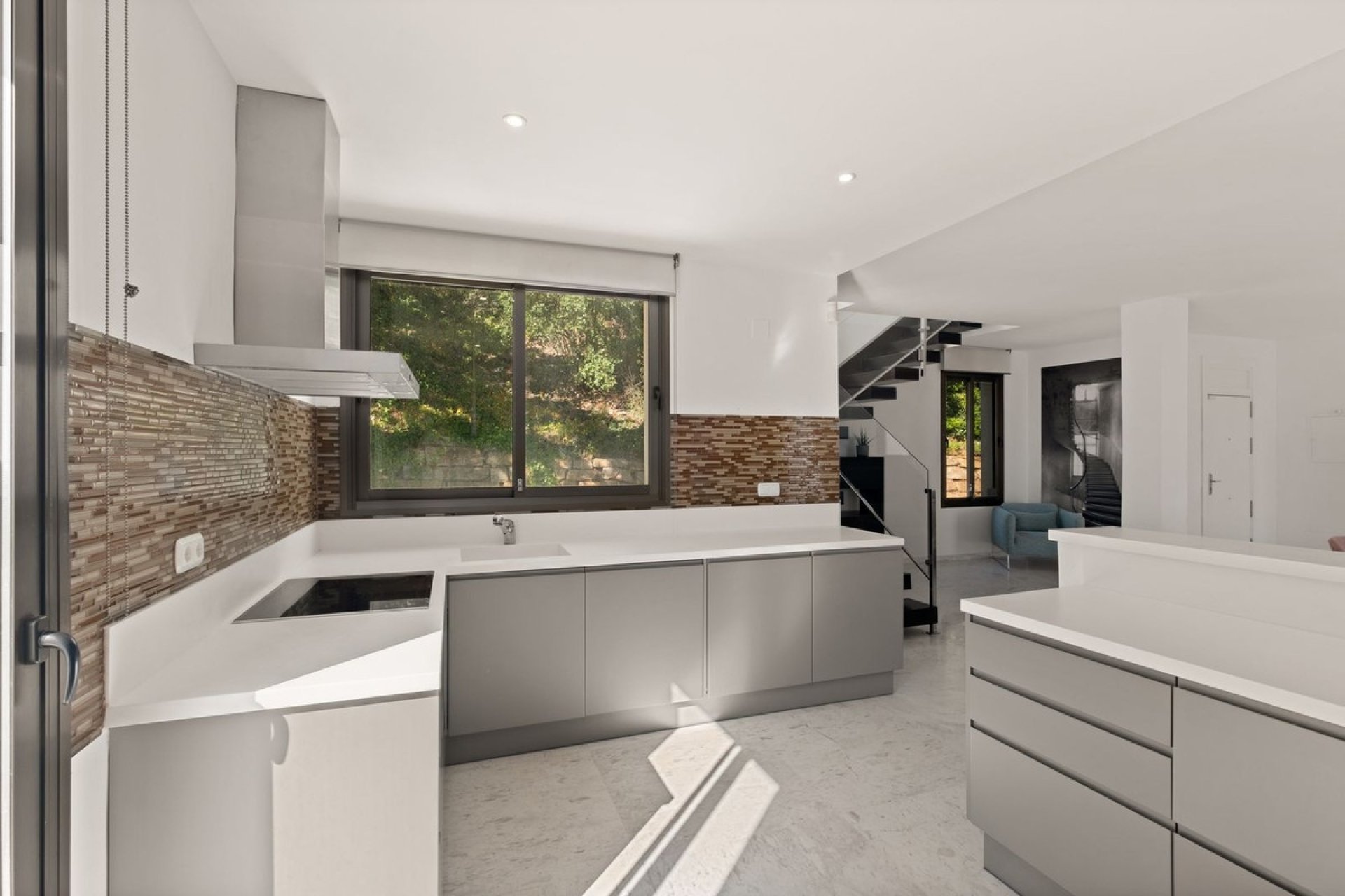 Resale - apartment - Marbella - La Mairena