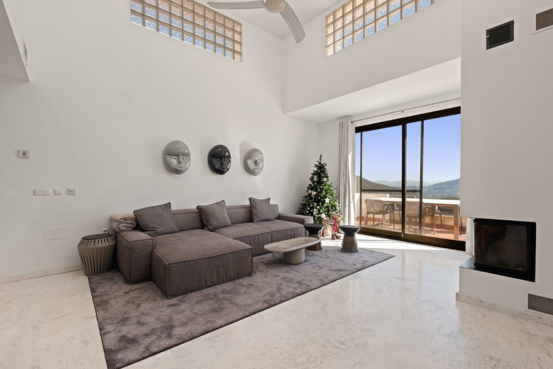 Resale - apartment - Marbella - La Mairena