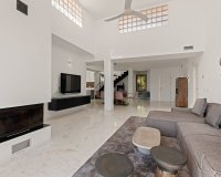 Resale - apartment - Marbella - La Mairena