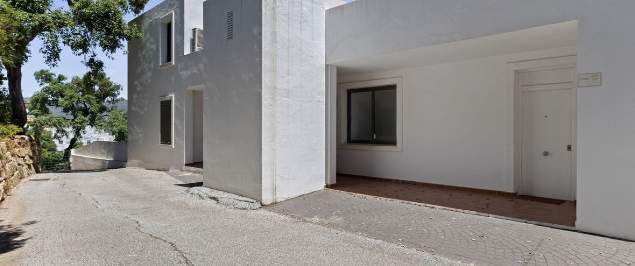 Resale - apartment - Marbella - La Mairena
