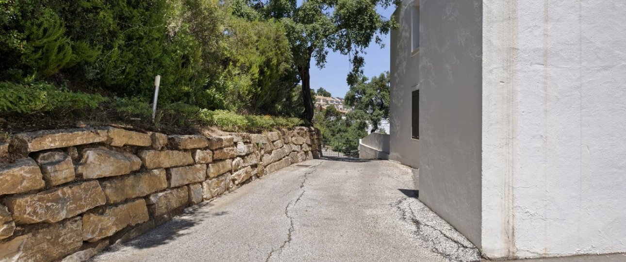 Resale - apartment - Marbella - La Mairena