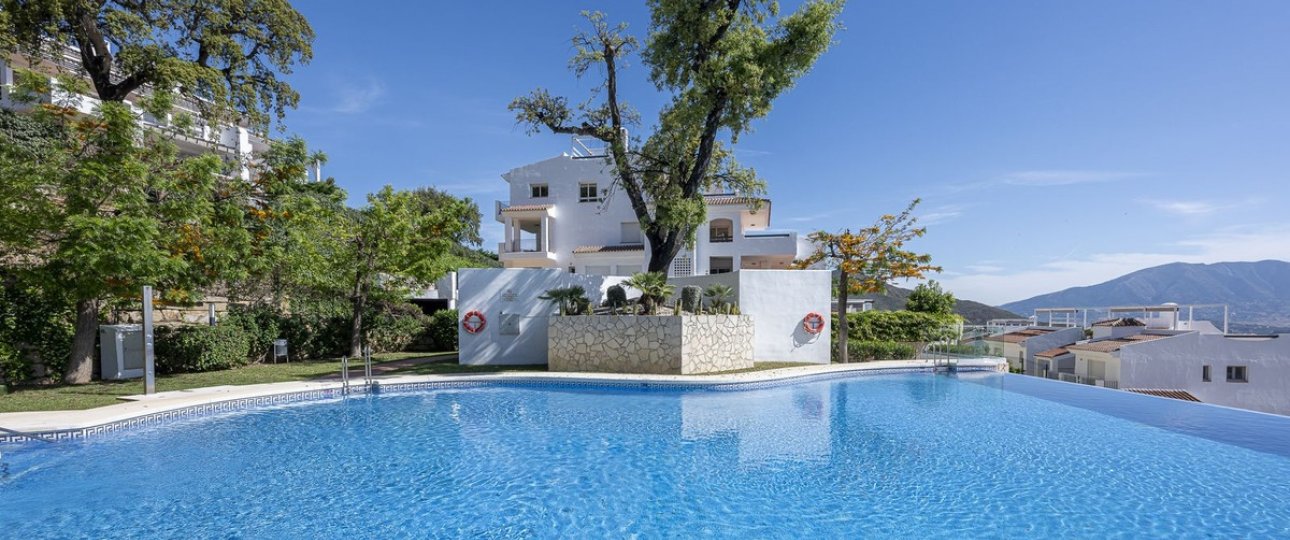 Resale - apartment - Marbella - La Mairena