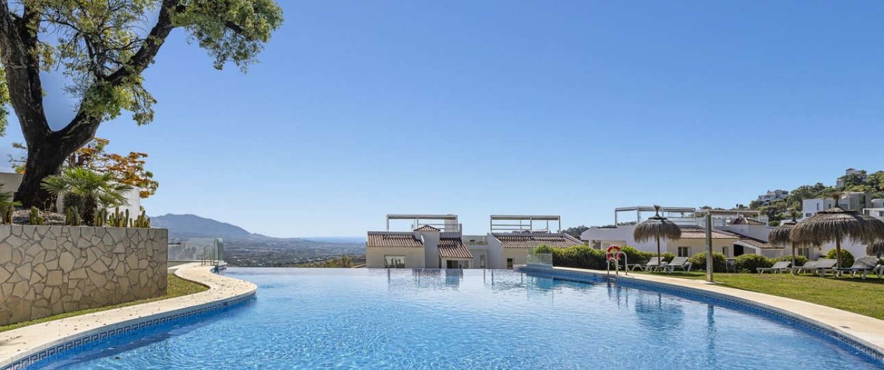 Resale - apartment - Marbella - La Mairena