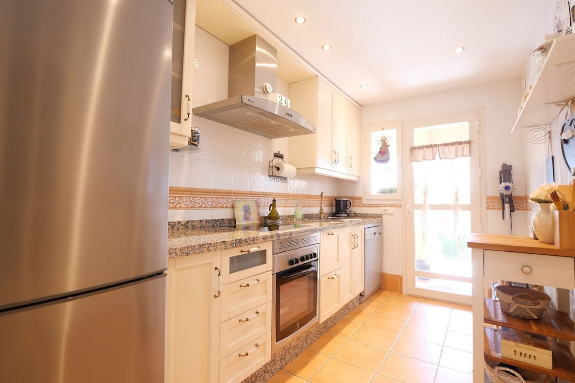 Resale - apartment - Marbella - La Mairena