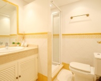Resale - apartment - Marbella - La Mairena