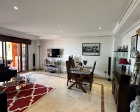 Resale - apartment - Marbella - La Mairena