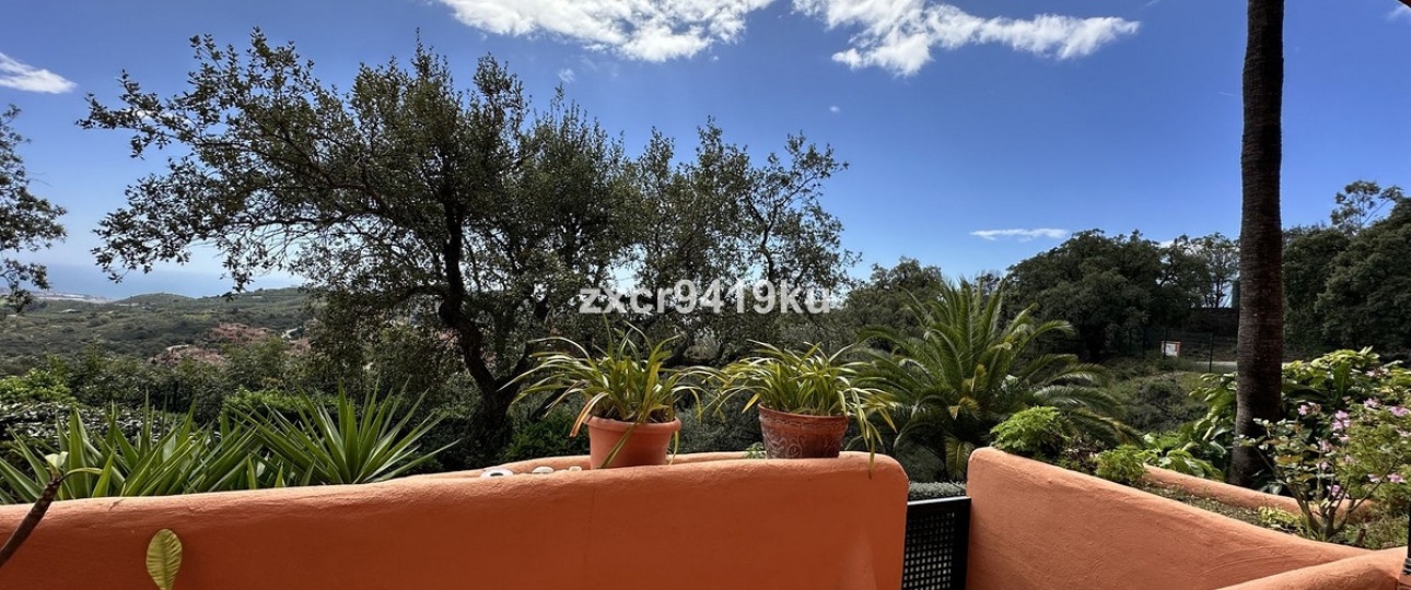 Resale - apartment - Marbella - La Mairena