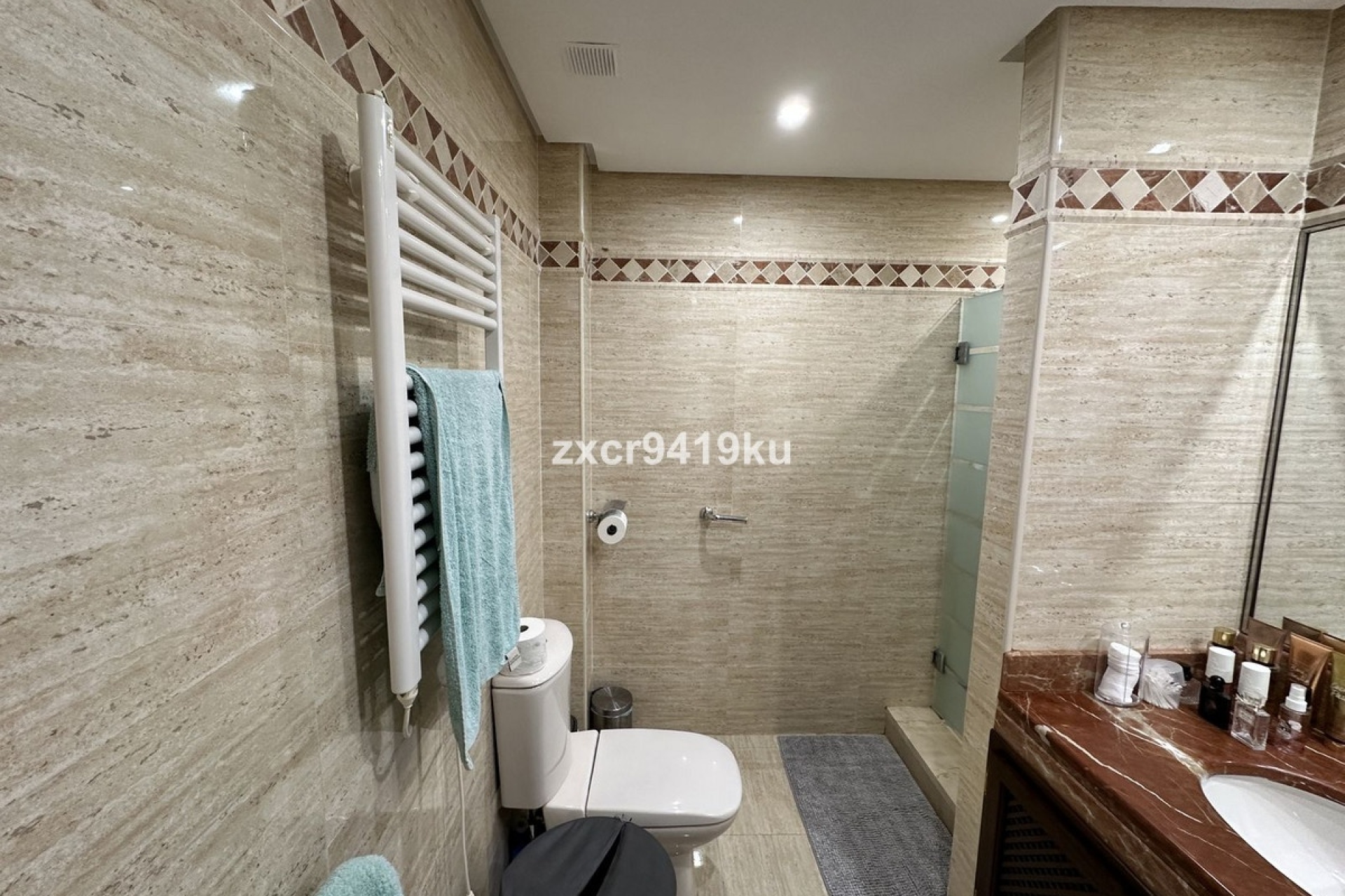 Resale - apartment - Marbella - La Mairena