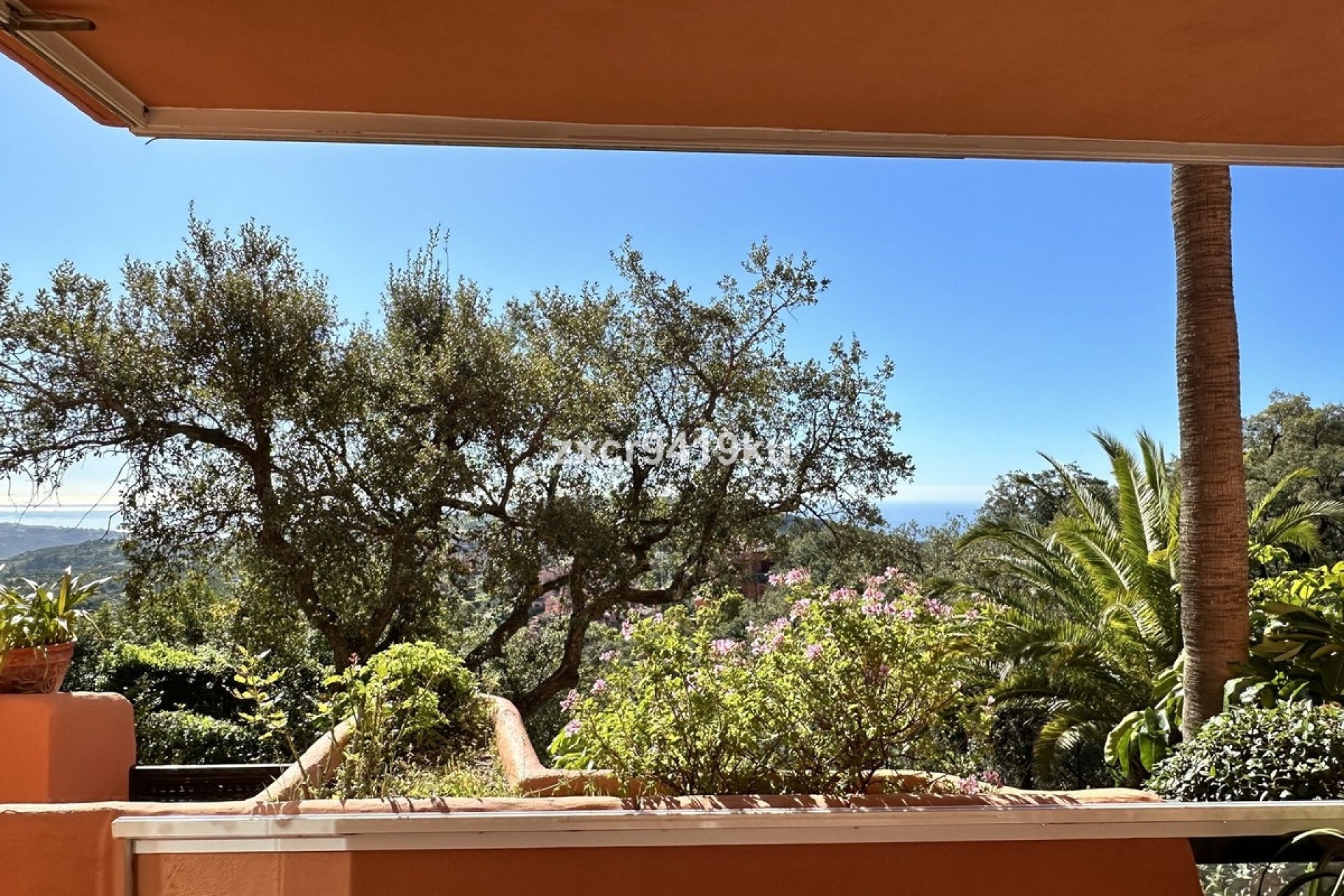 Resale - apartment - Marbella - La Mairena