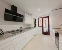 Resale - apartment - Marbella - La Mairena