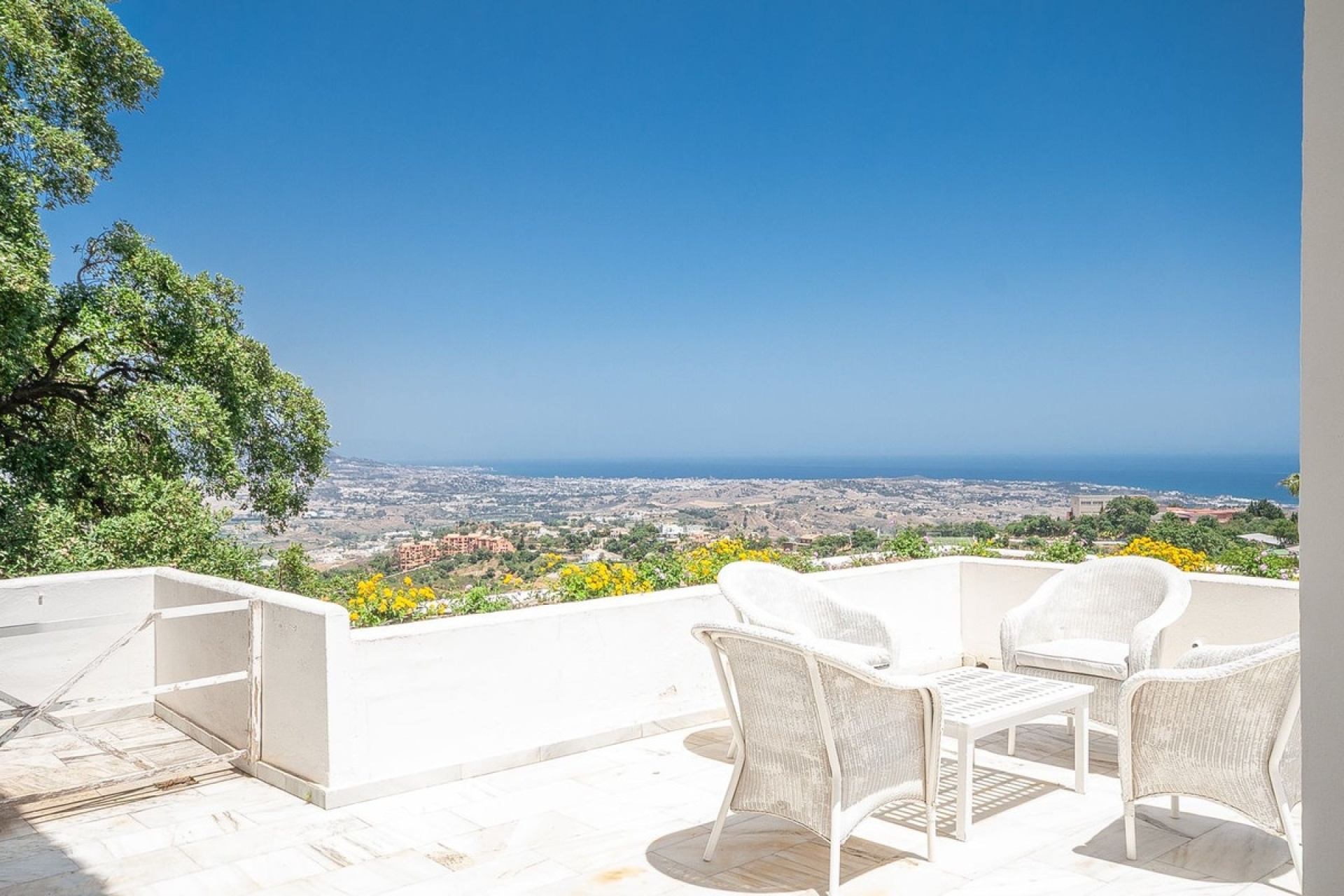 Resale - apartment - Marbella - La Mairena