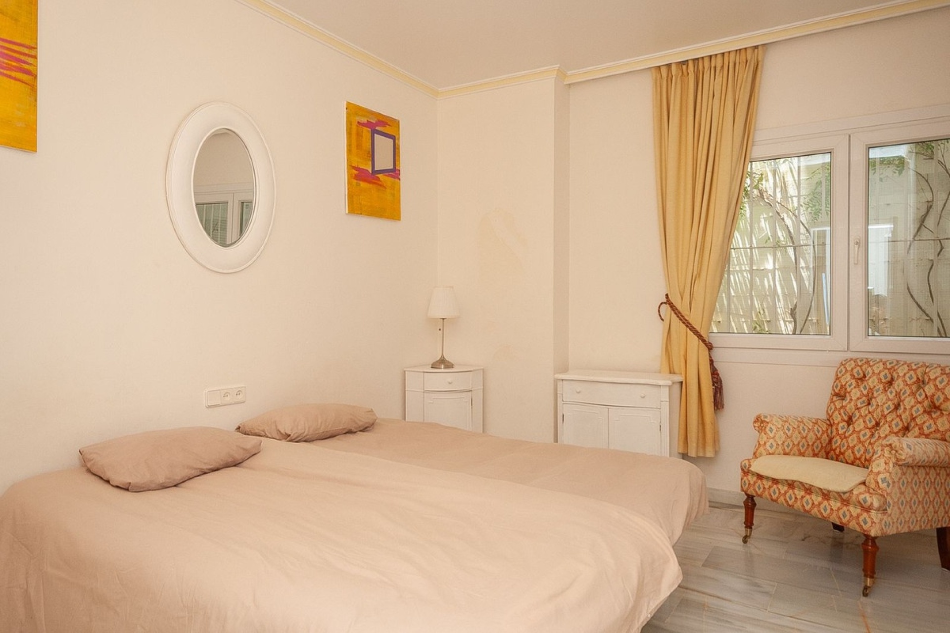 Resale - apartment - Marbella - La Mairena