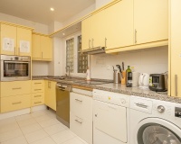 Resale - apartment - Marbella - La Mairena