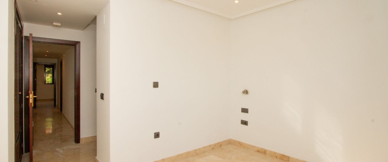 Resale - apartment - Marbella - La Mairena