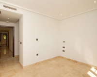 Resale - apartment - Marbella - La Mairena