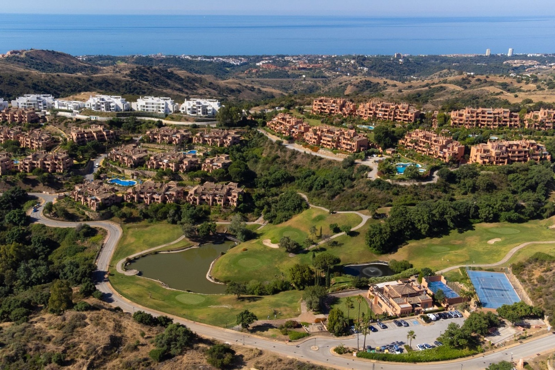 Resale - apartment - Marbella - La Mairena