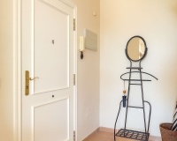 Resale - apartment - Marbella - La Mairena