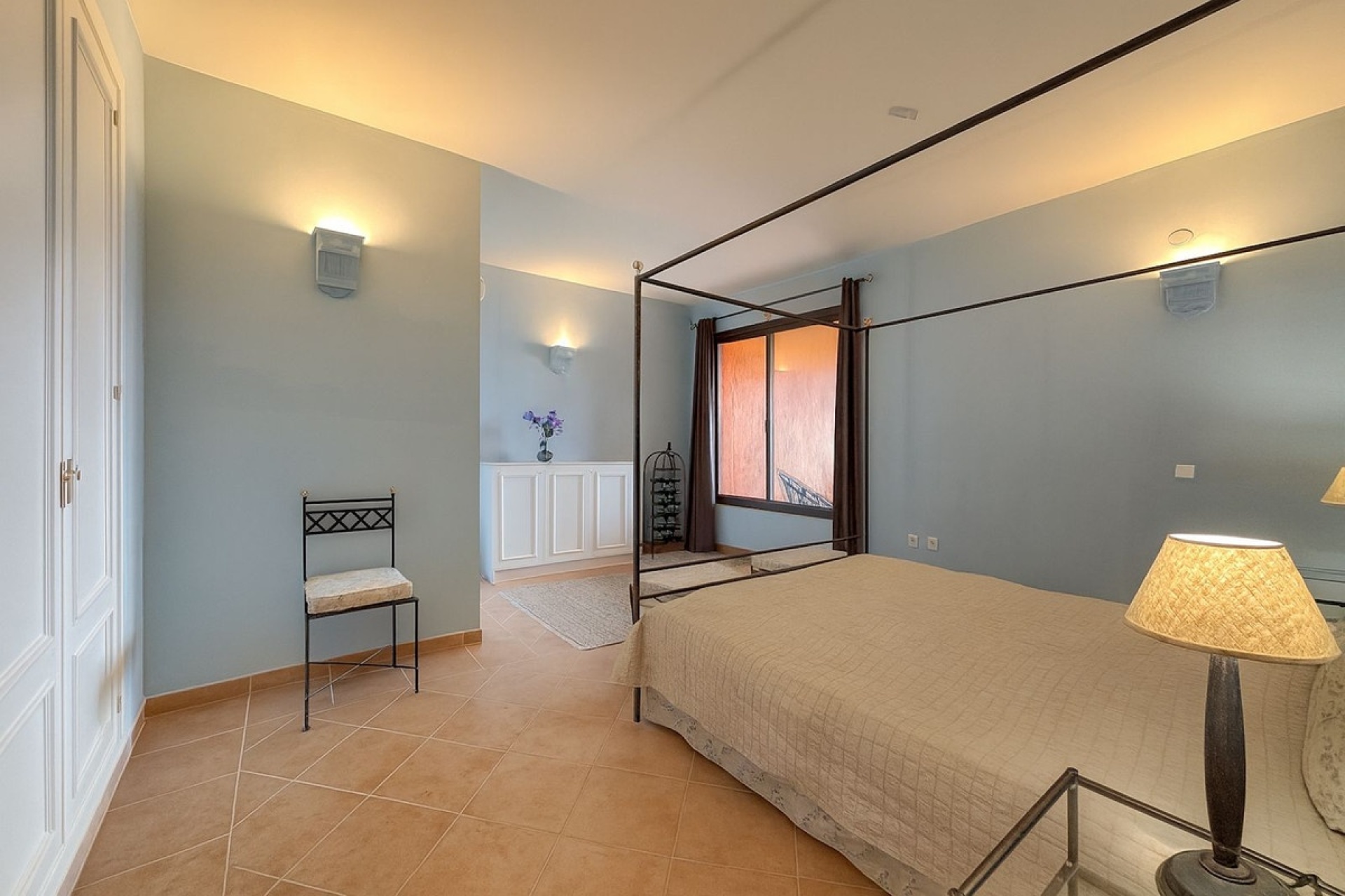 Resale - apartment - Marbella - La Mairena
