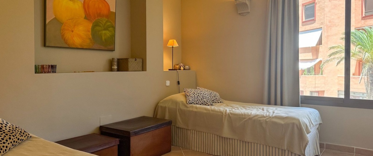 Resale - apartment - Marbella - La Mairena