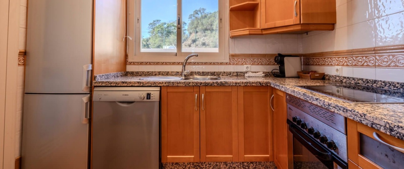 Resale - apartment - Marbella - La Mairena