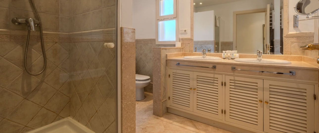 Resale - apartment - Marbella - La Mairena