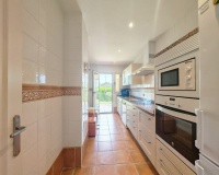 Resale - apartment - Marbella - La Mairena