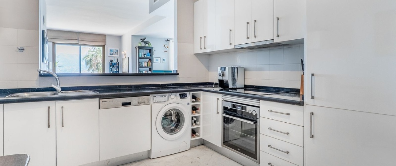 Resale - apartment - Marbella - La Mairena