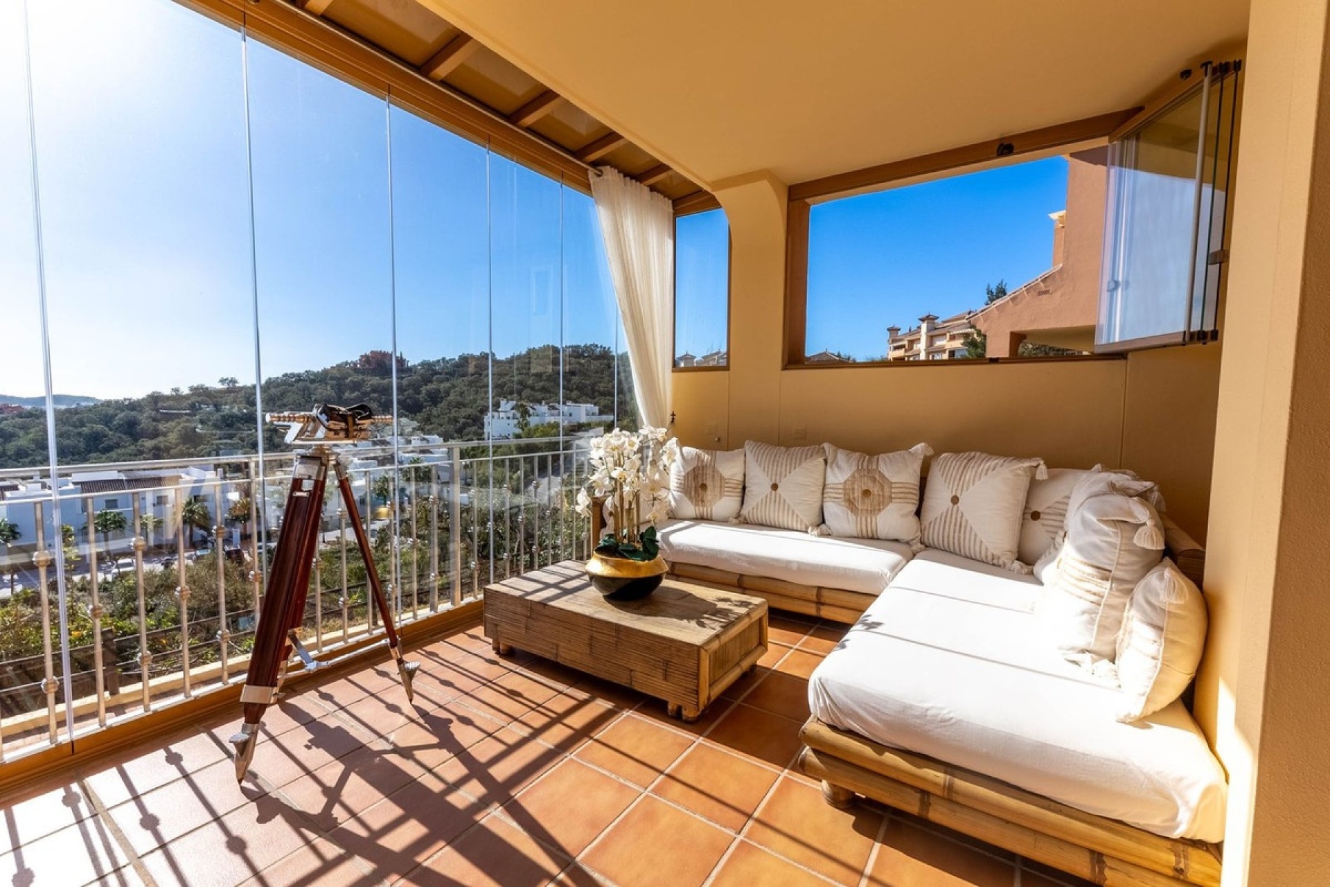 Resale - apartment - Marbella - La Mairena
