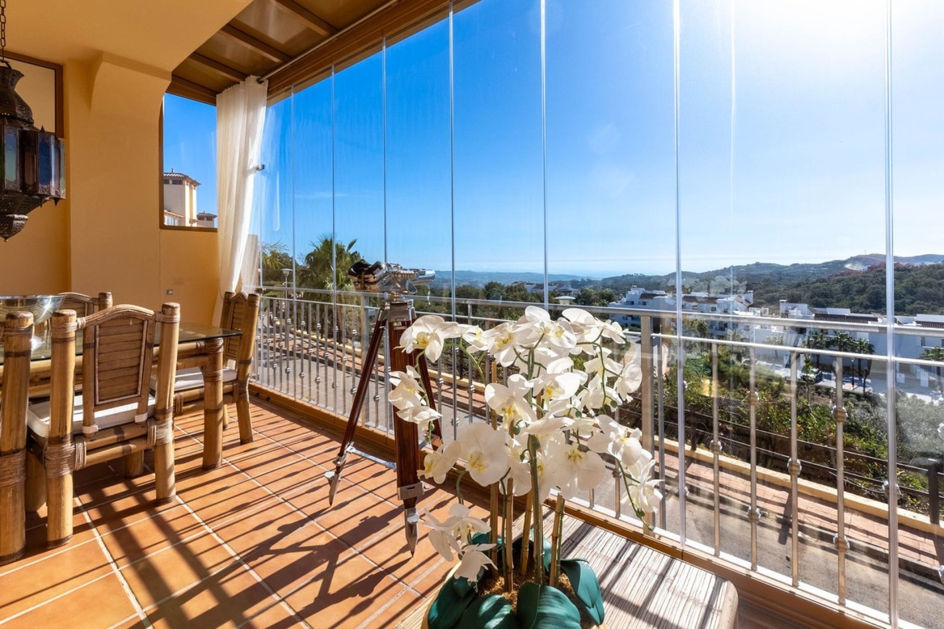 Resale - apartment - Marbella - La Mairena