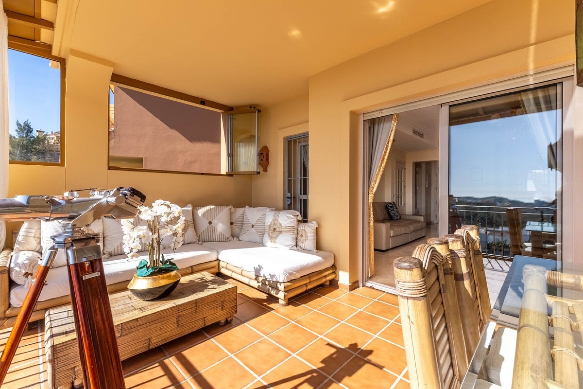 Resale - apartment - Marbella - La Mairena