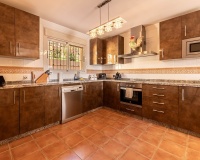 Resale - apartment - Marbella - La Mairena