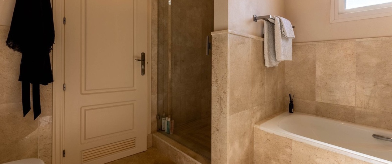 Resale - apartment - Marbella - La Mairena