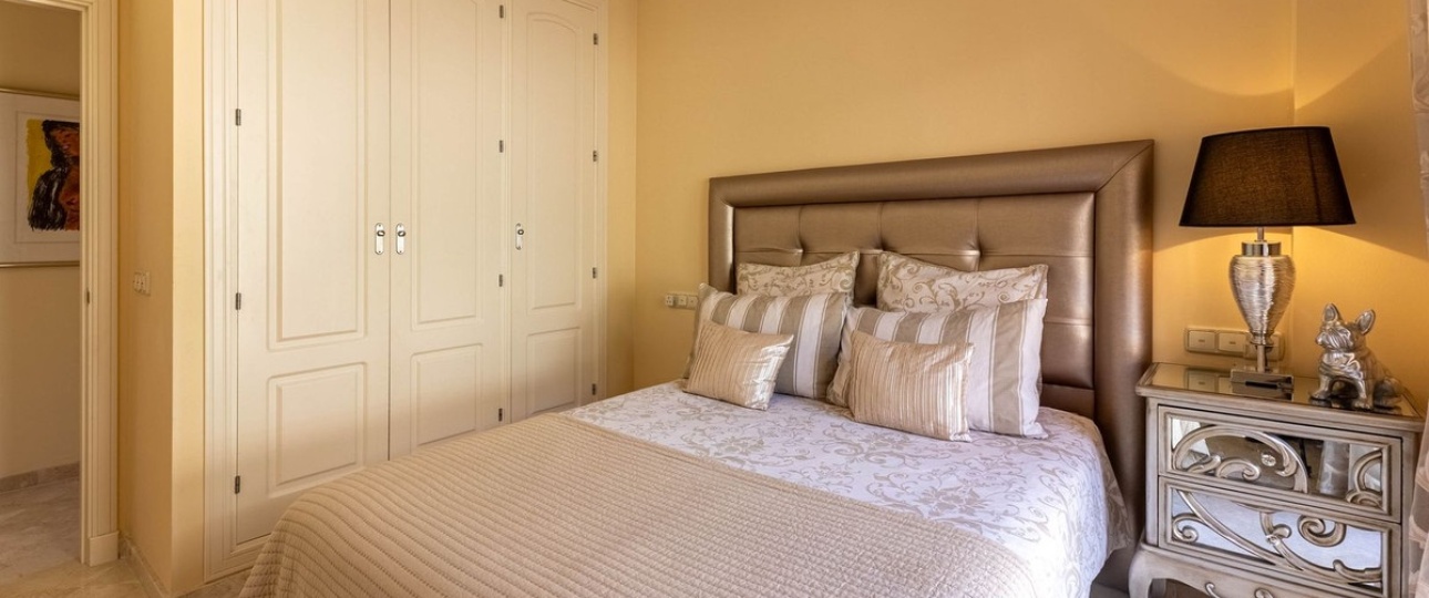 Resale - apartment - Marbella - La Mairena