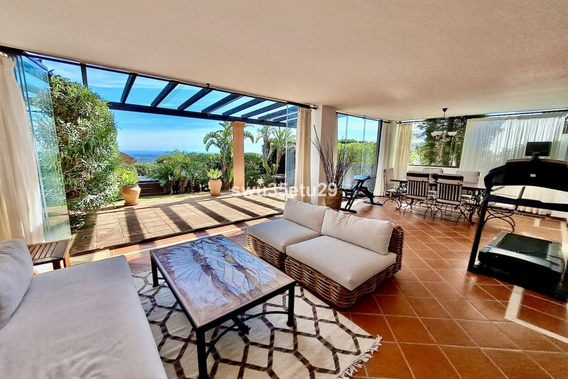 Resale - apartment - Marbella - La Mairena