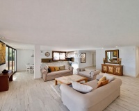 Resale - apartment - Marbella - La Mairena