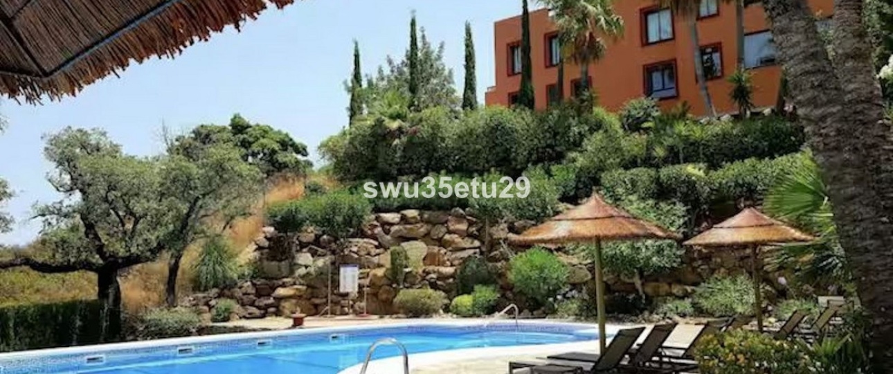 Resale - apartment - Marbella - La Mairena