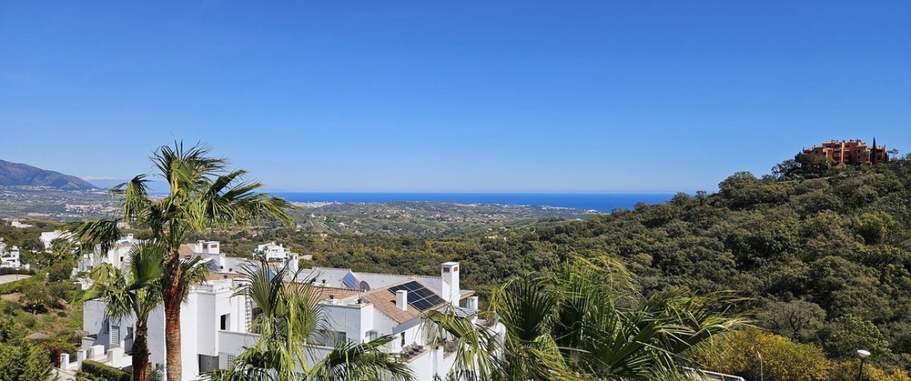 Resale - apartment - Marbella - La Mairena