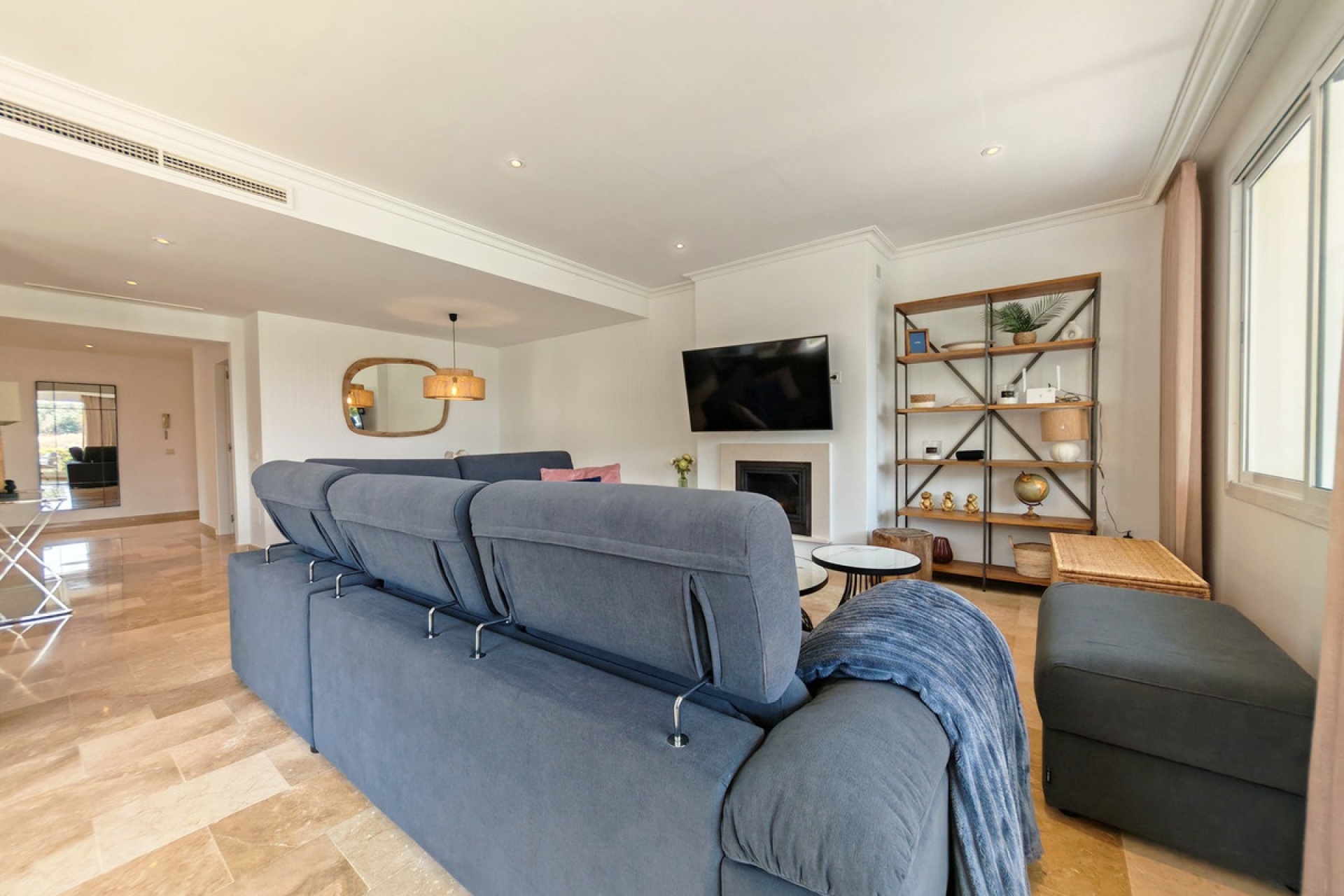 Resale - apartment - Marbella - La Mairena