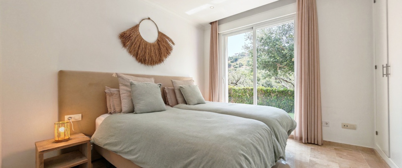 Resale - apartment - Marbella - La Mairena