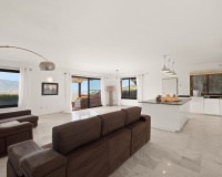 Resale - apartment - Marbella - La Mairena