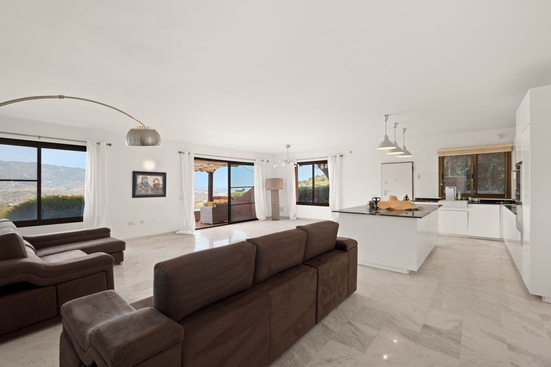 Resale - apartment - Marbella - La Mairena
