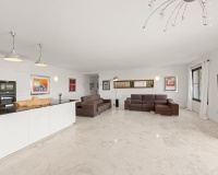 Resale - apartment - Marbella - La Mairena