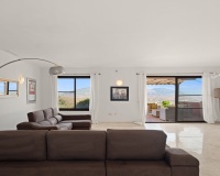 Resale - apartment - Marbella - La Mairena