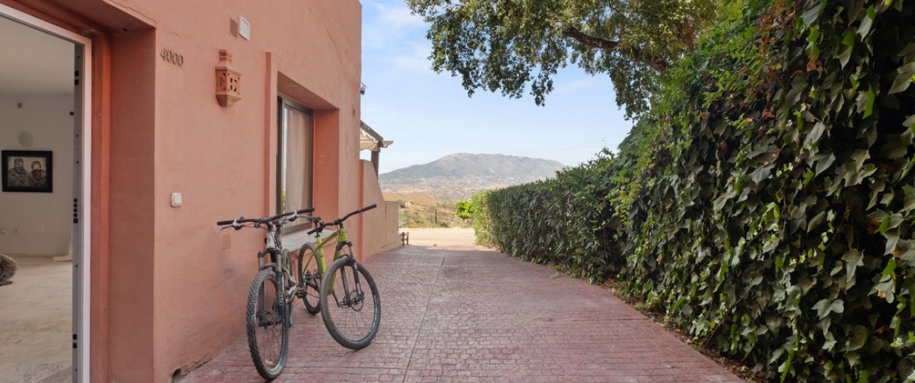 Resale - apartment - Marbella - La Mairena