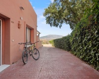 Resale - apartment - Marbella - La Mairena