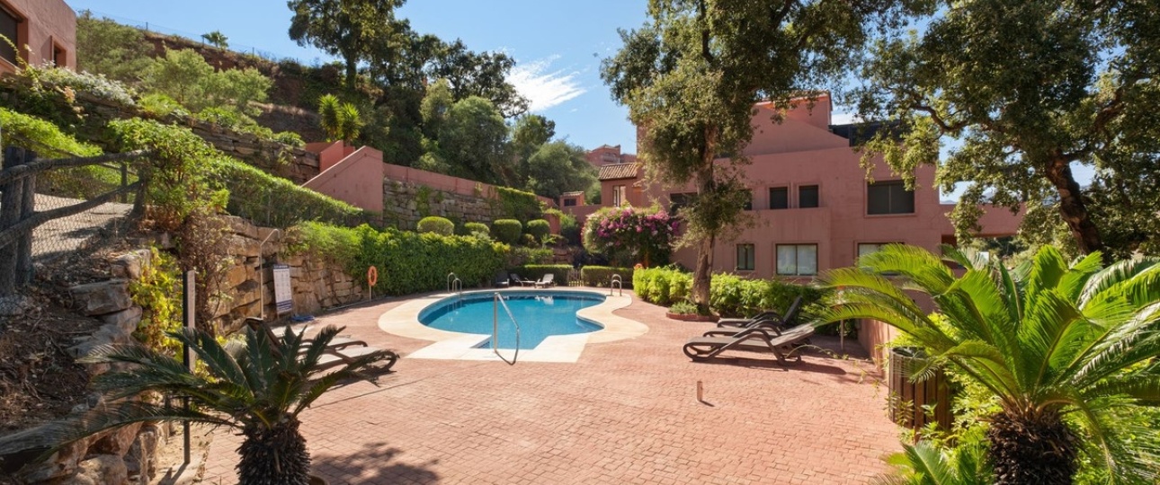 Resale - apartment - Marbella - La Mairena