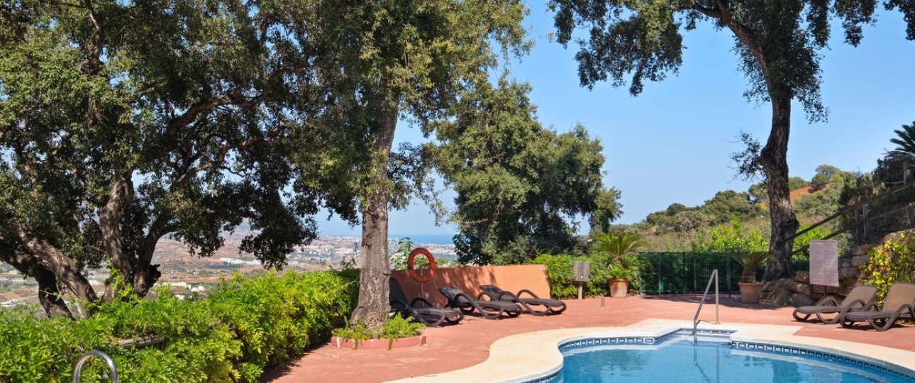 Resale - apartment - Marbella - La Mairena