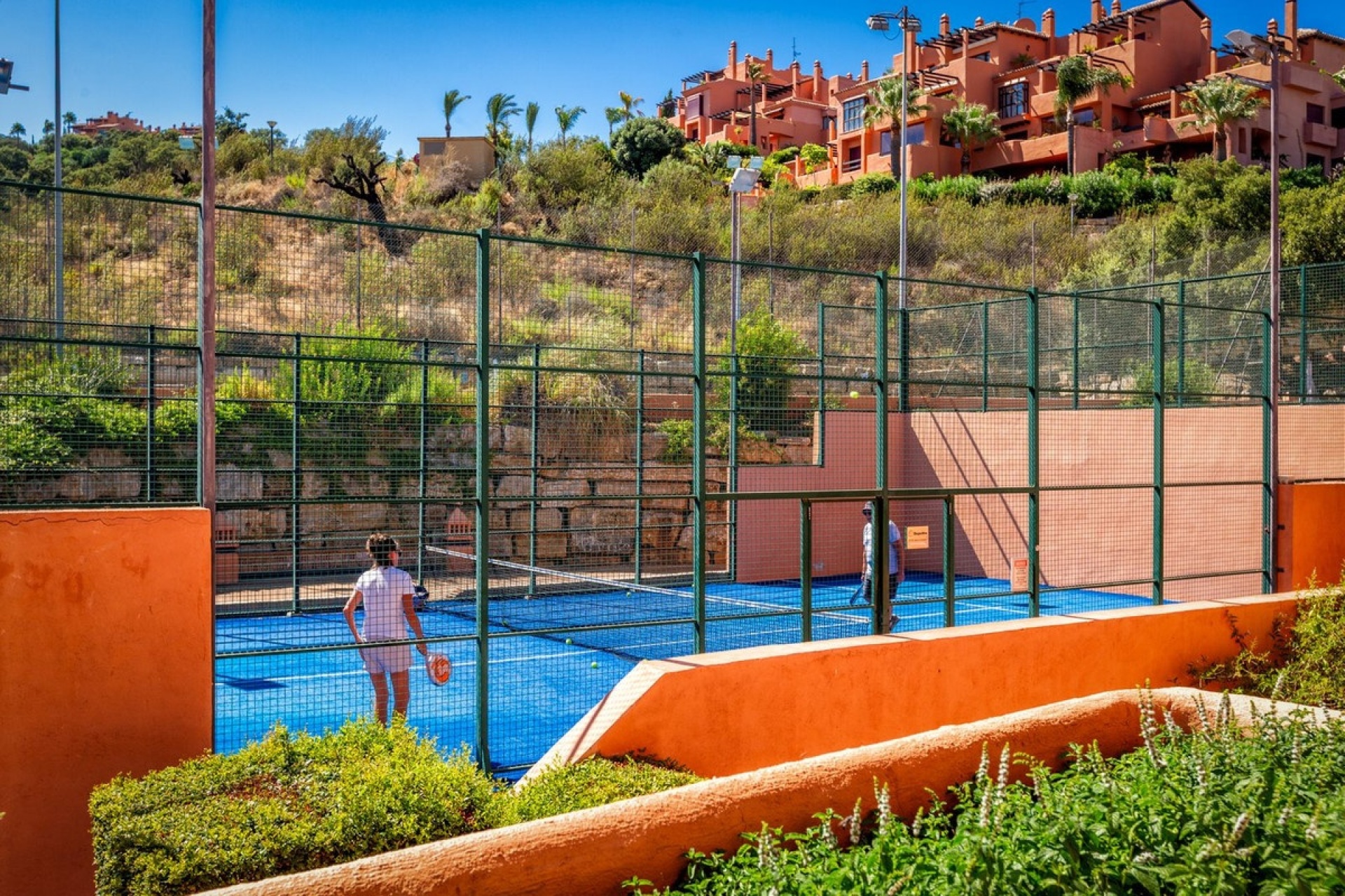 Resale - apartment - Marbella - La Mairena